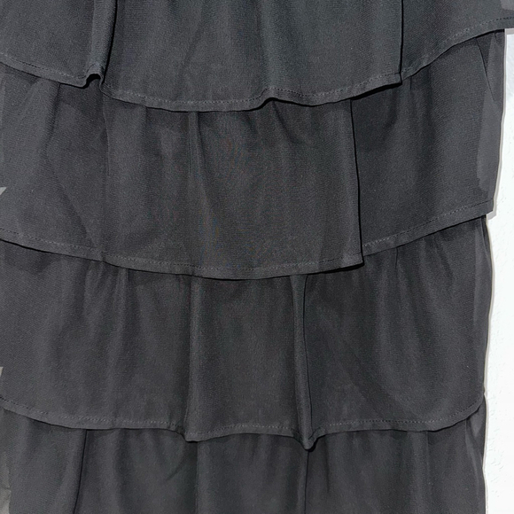 Charming Charlie Women’s Black Ruffle Tank Top Size M Ruffles - Picture 4 of 8